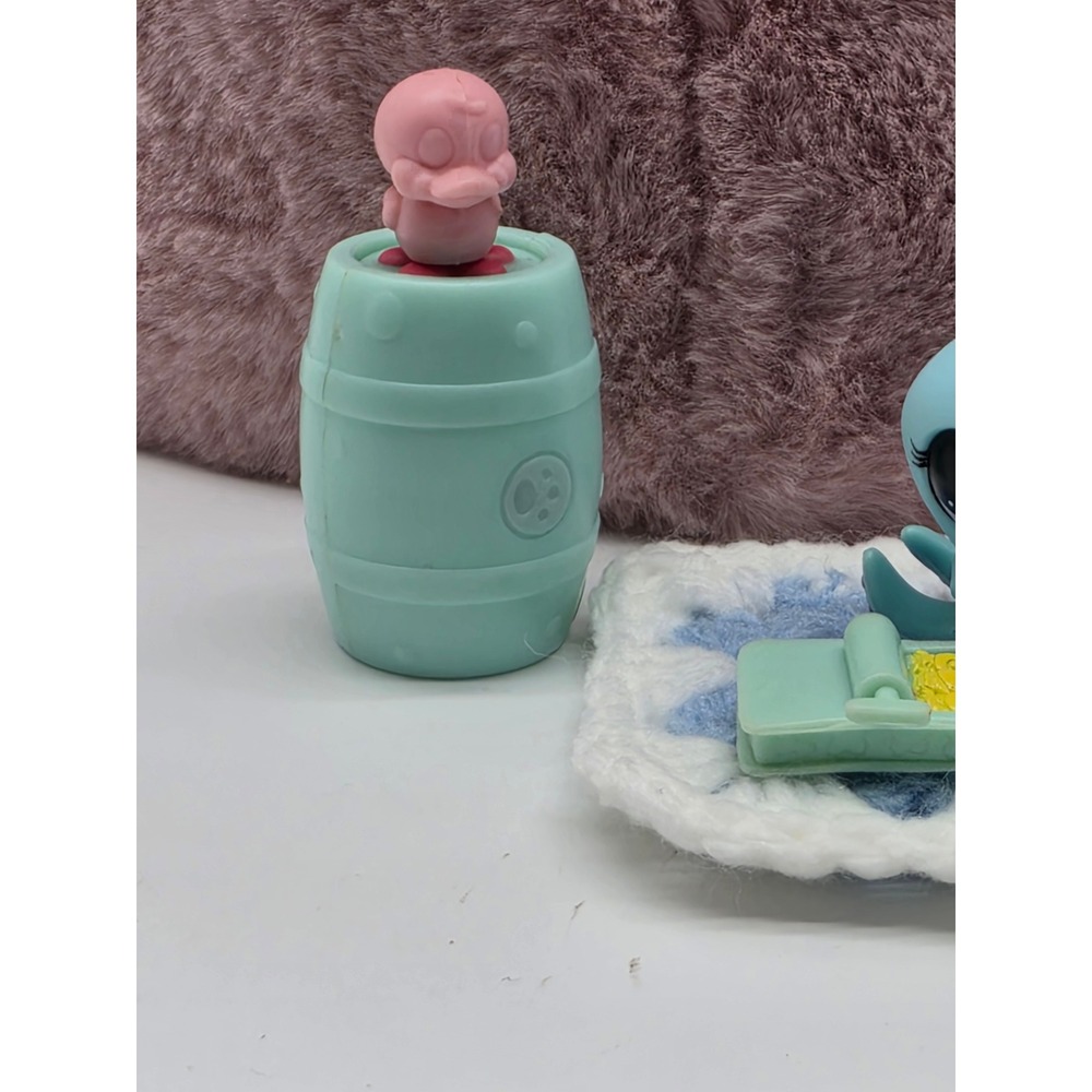 Littlest Pet Shop Octopus Dollhouse Accessory Figure Lot #2237 - Picture 7 of 14